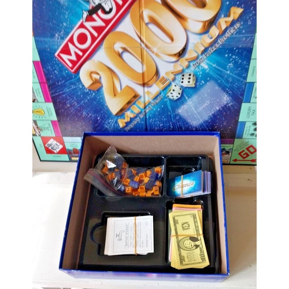 Monopoly 2000 Millennium Edition Board Game Parker Brothers 12+